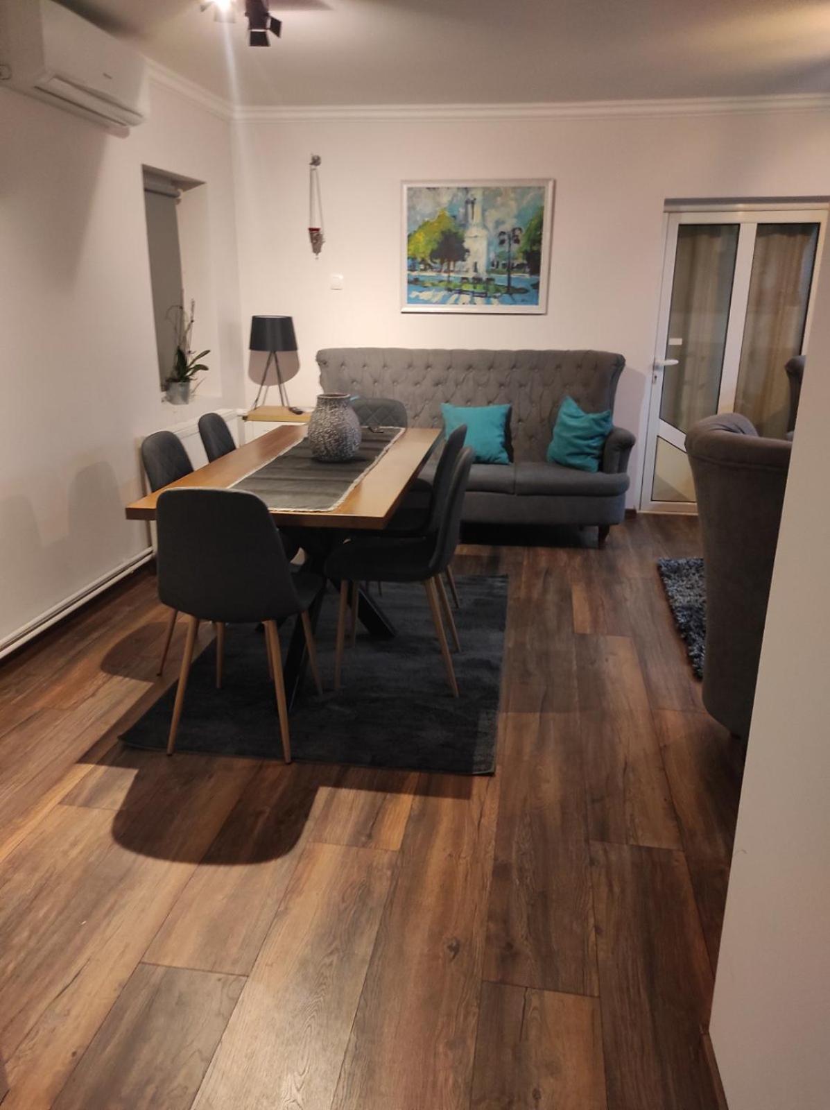 Vila Mila Riverside Apartments Smederevo Rum bild